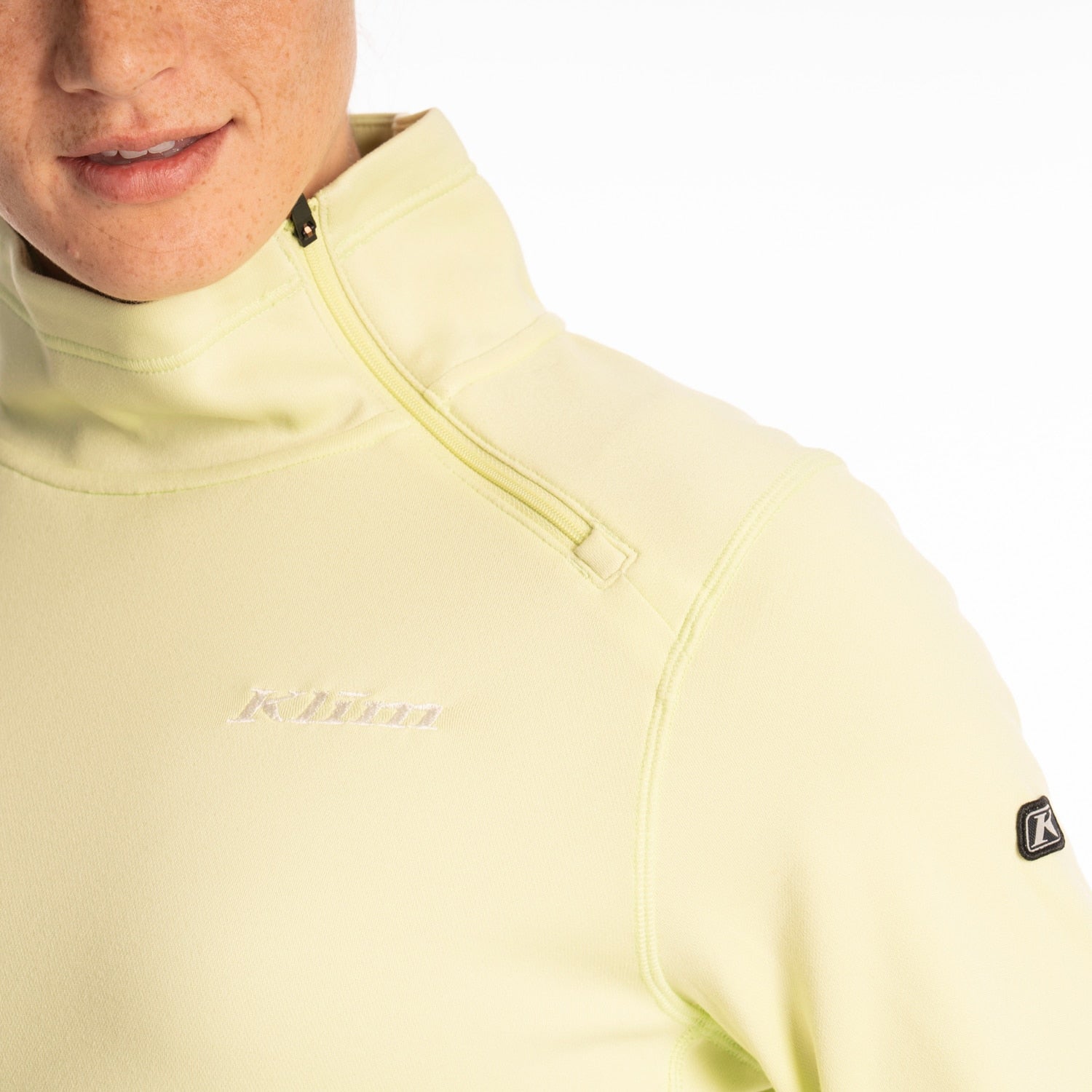 Solitude Pullover