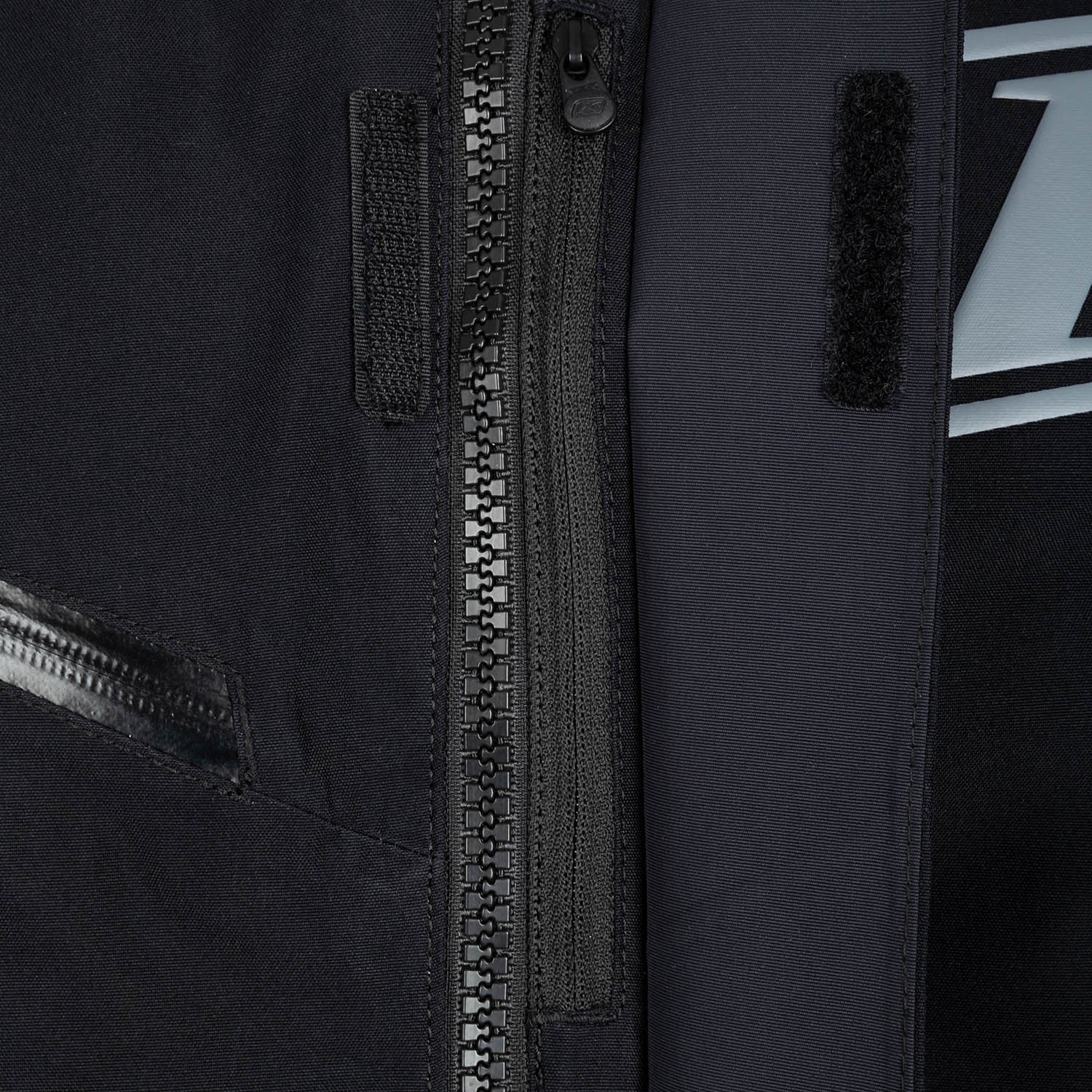 Kompound Hybrid Jacket