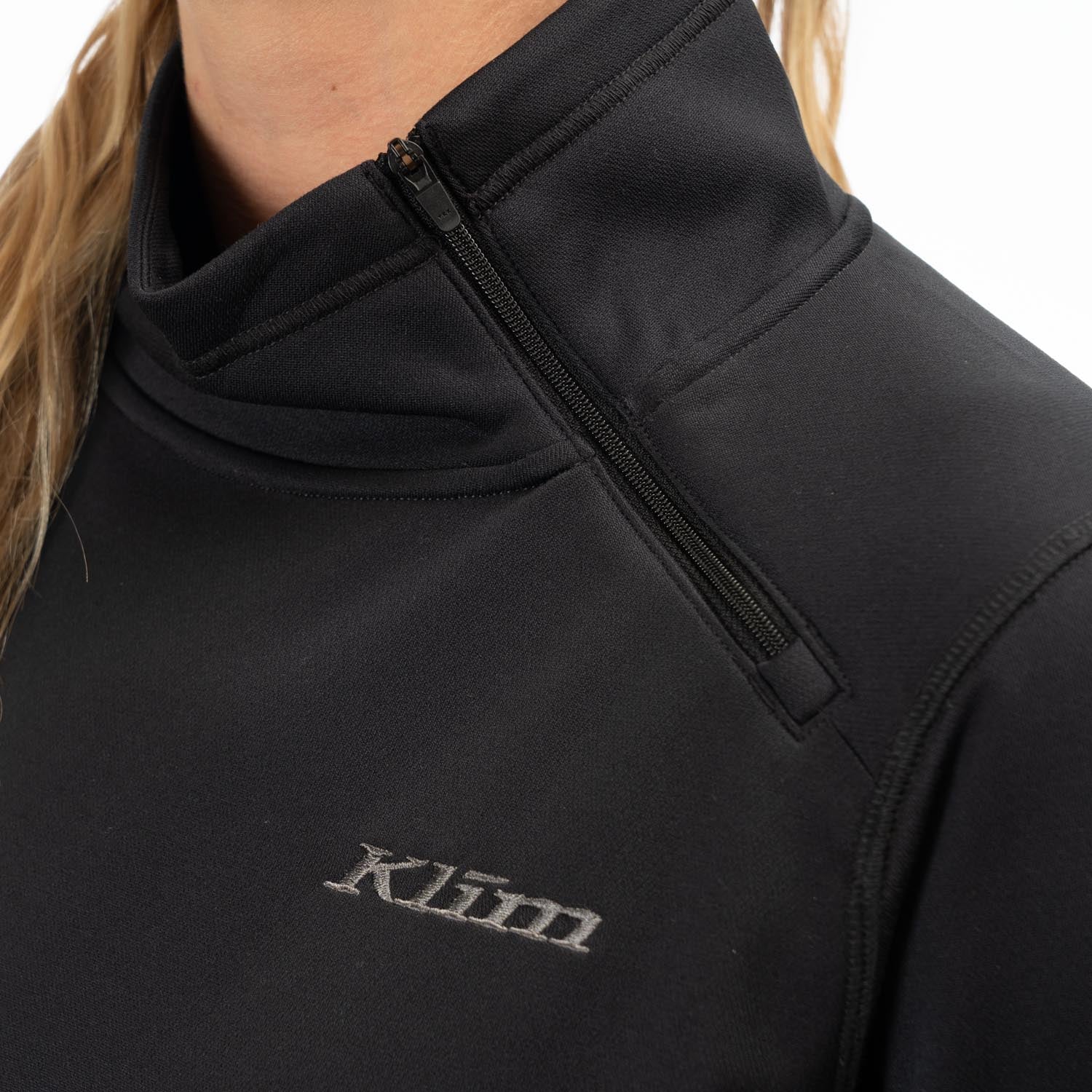 Solitude Pullover
